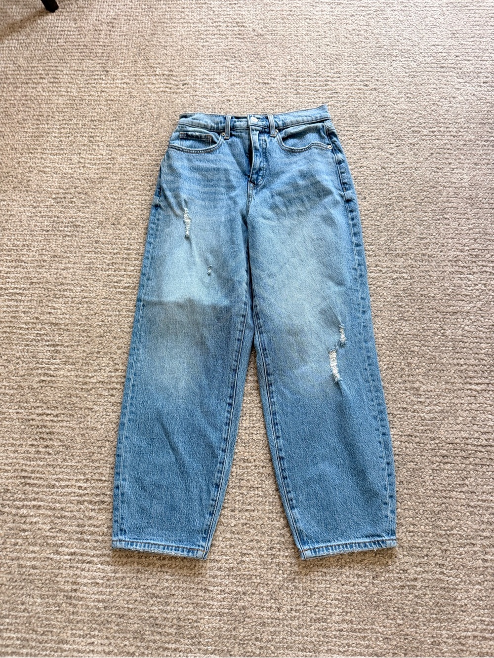 Evereve Light Blue Distressed High-Waist Jeans